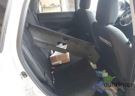 2015 Mitsubishi Outlander Sport Es z USA, uszkodzony, nr VIN 4A4AR3AWXFE028195